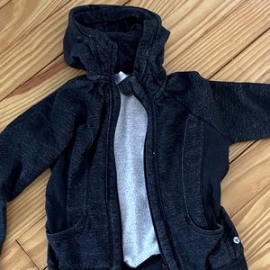 dark grey / black jacket